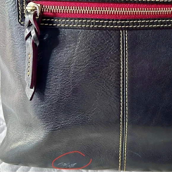 DOONEY & BOURKE FLORENTINE BLACK LEATHER SHOULDER BAG Sleek polished leather - Picture 12 of 16